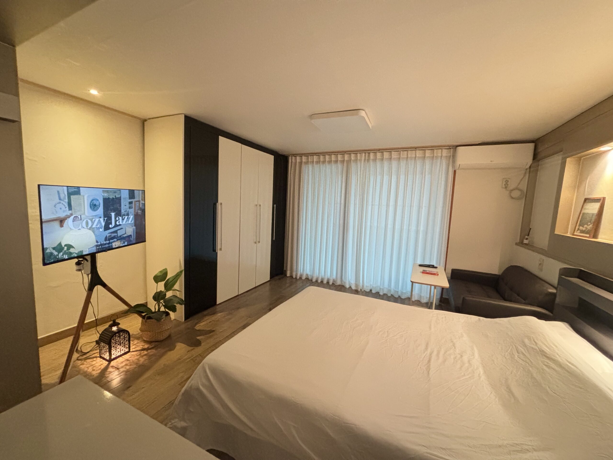 Suzak, each life, each artwork gallery image