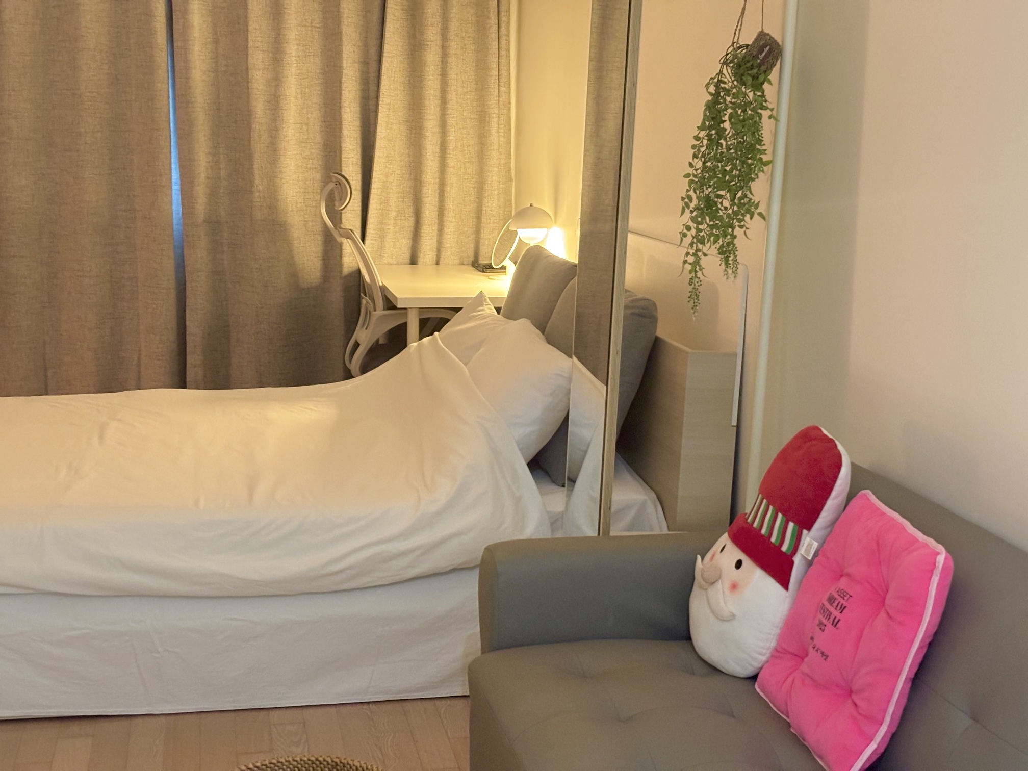 Zanzan, gentle toast to your day gallery image