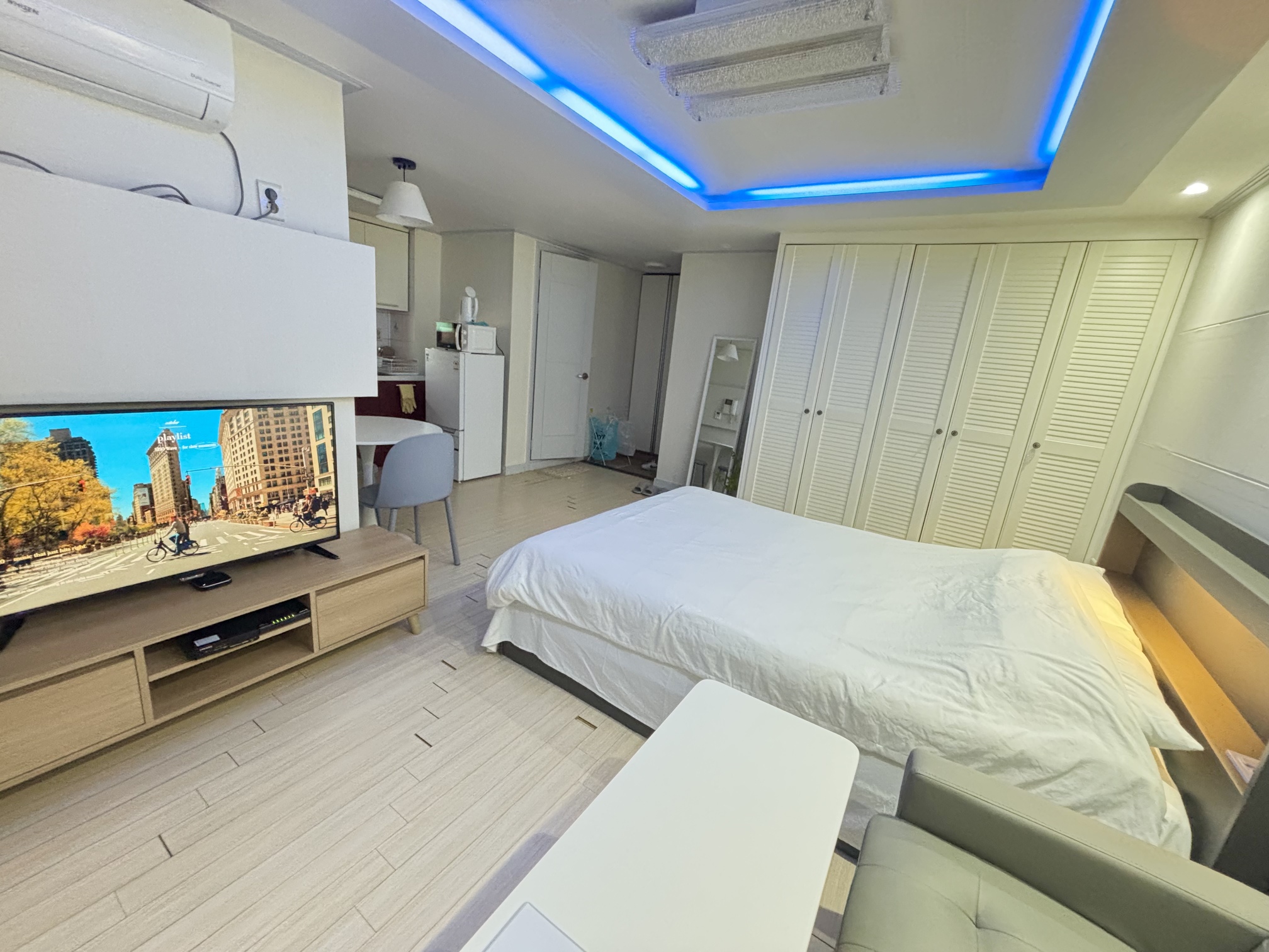 Bada, deep-dive to yourself gallery image