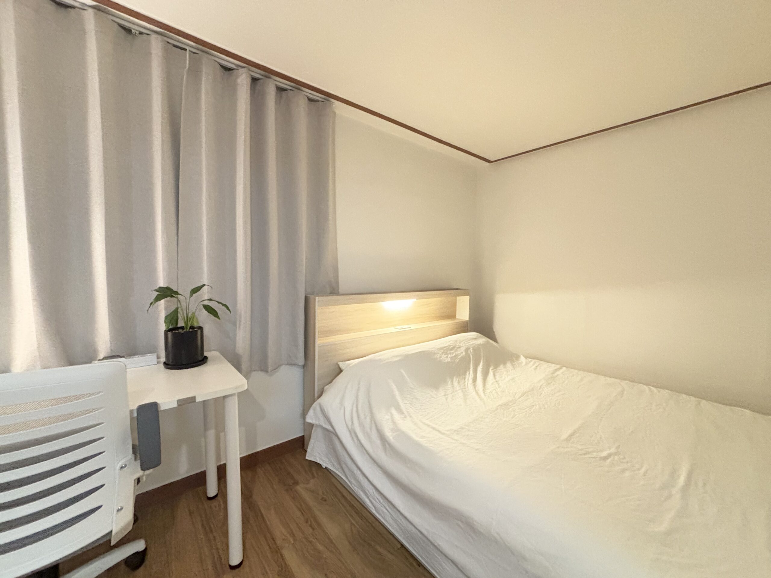 Boda, blue 12m above gallery image