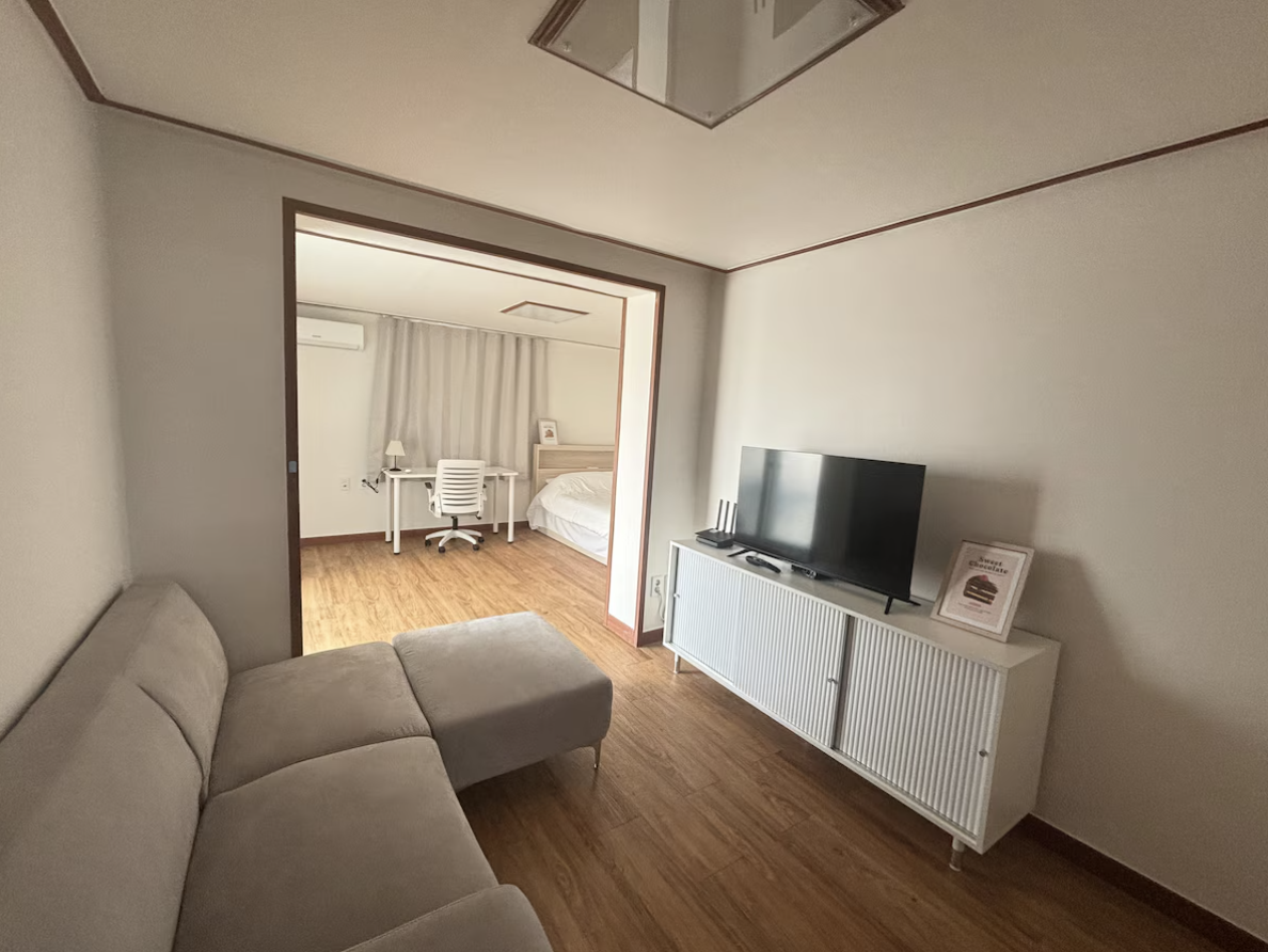 Boda, blue 12m above gallery image