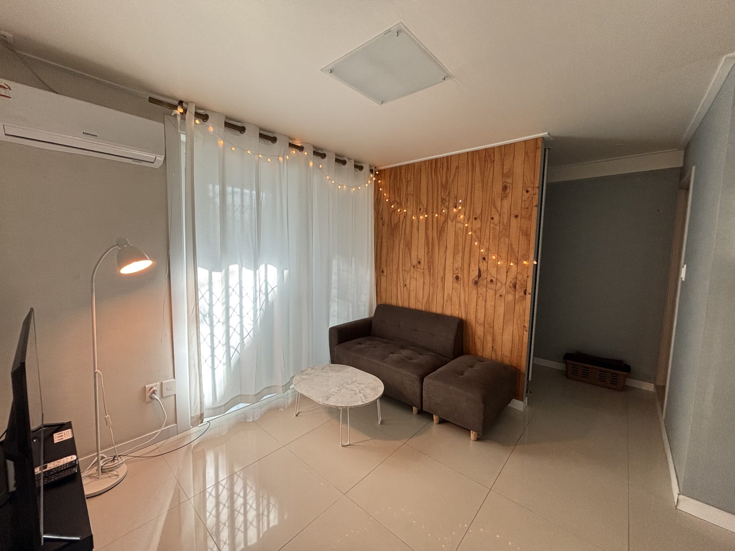 고요, 도시 속의 평화로움 gallery image