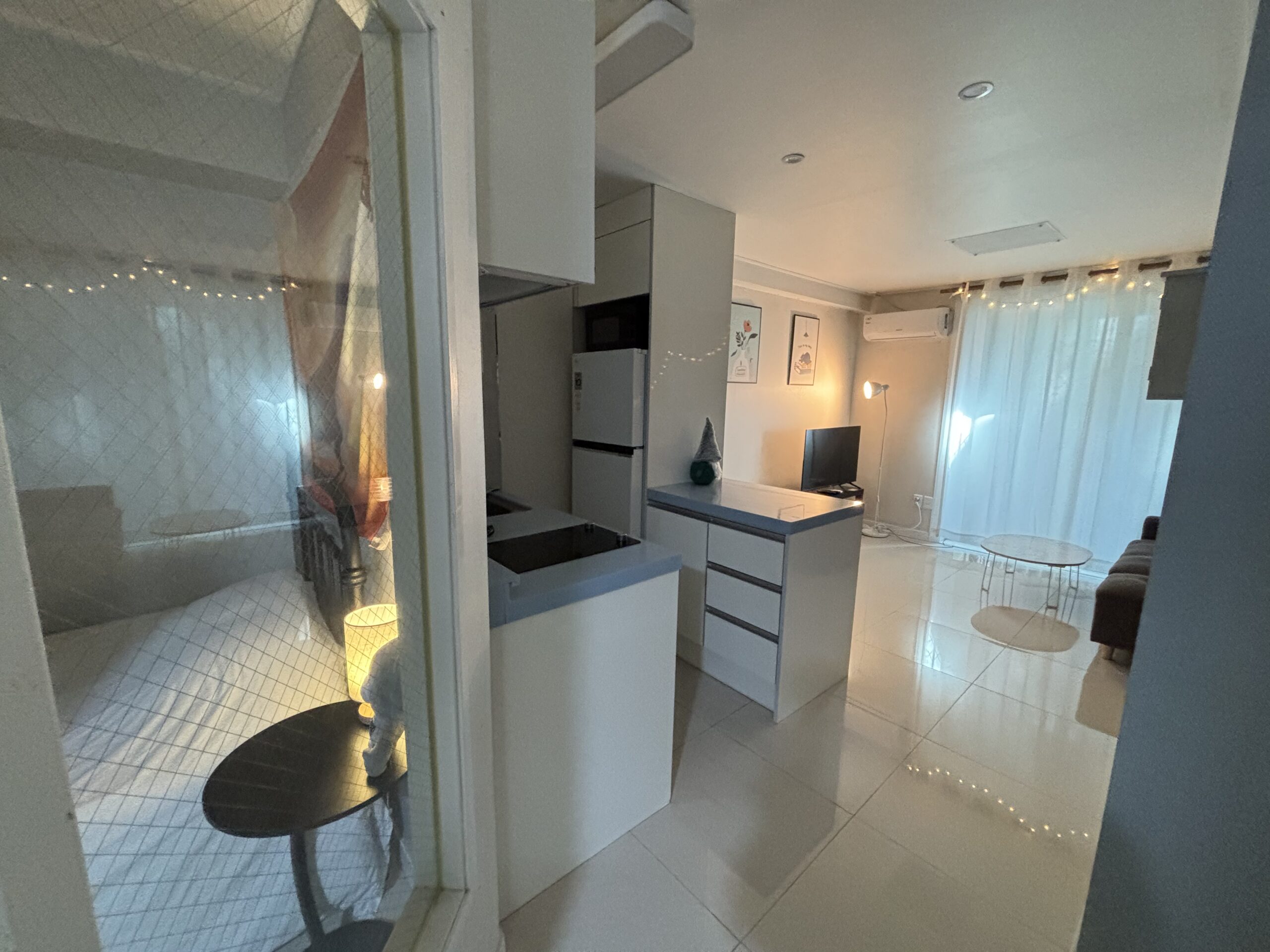 고요, 도시 속의 평화로움 gallery image