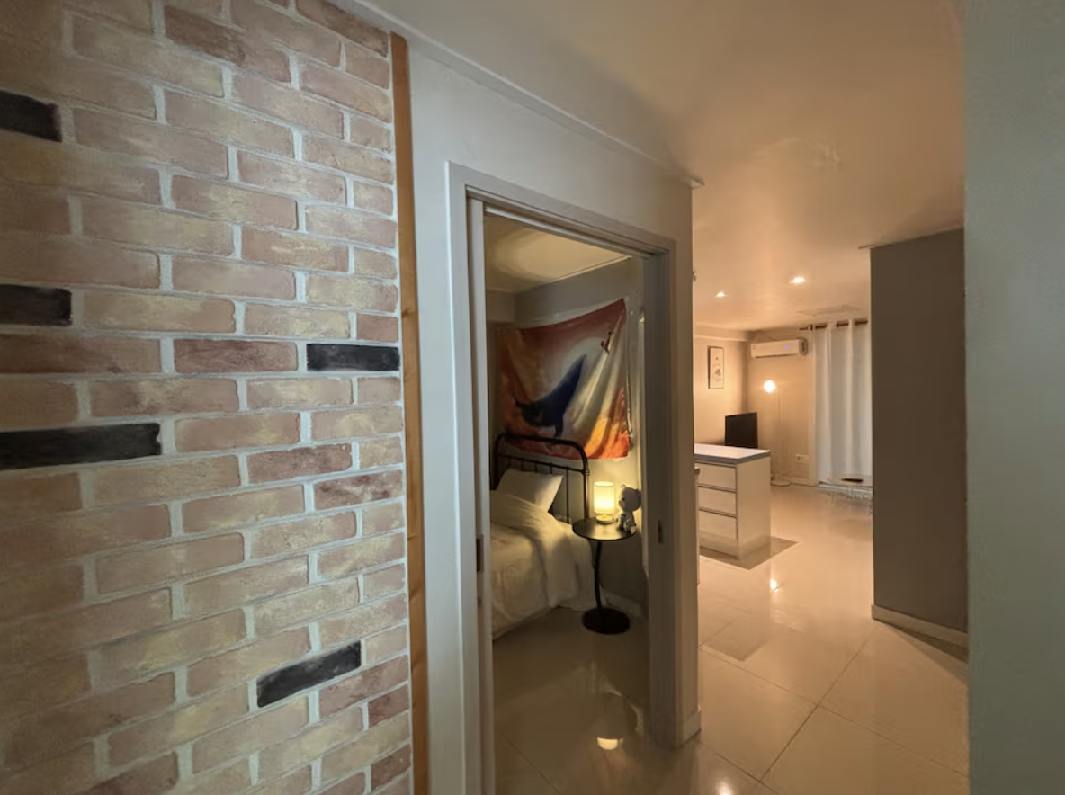 고요, 도시 속의 평화로움 gallery image